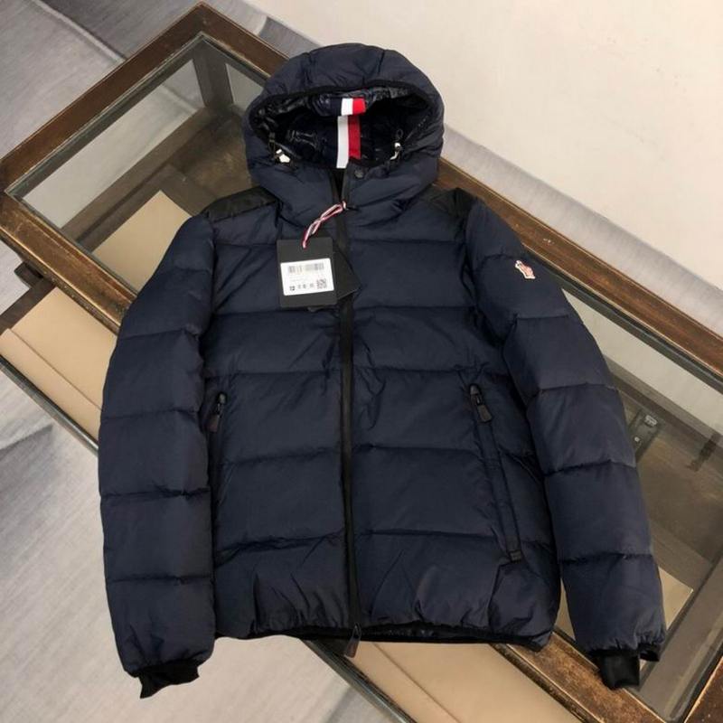 Moncler Women's Outwear 382